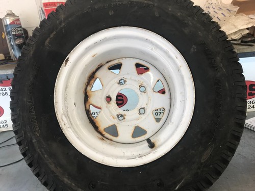 Rear stud wheel - rear,