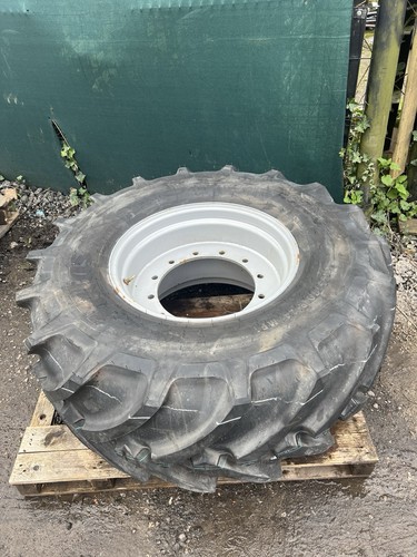 495 70r24 jcb wheel - rim, tyre