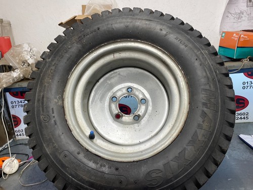 Rear stud wheel tyre - stud,